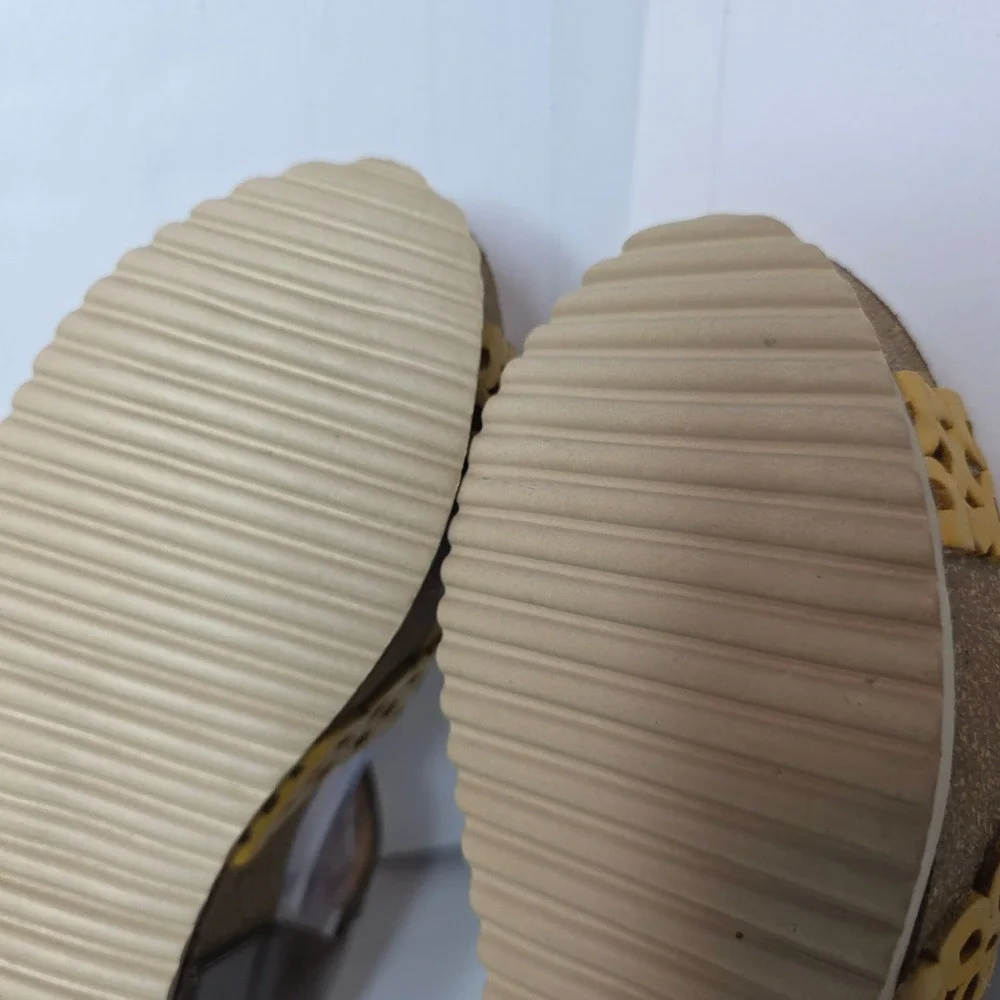 Wanda Panda W's Cork WedgeSandalsYellowFlower‎ Cutout Brown Ankle Strap Sz 41